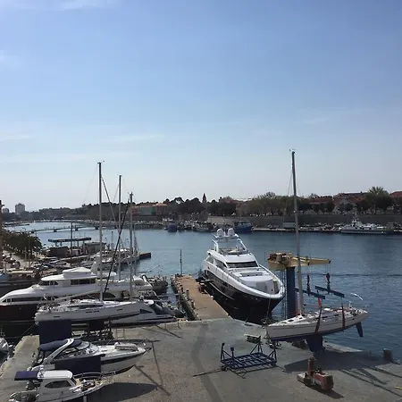 Mestrovica 1 Apartamento Zadar