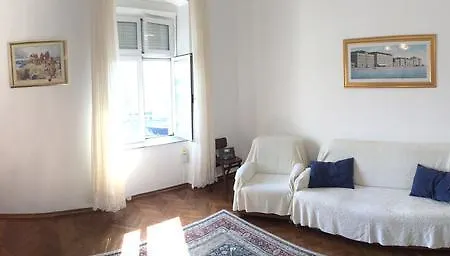 Mestrovica 1 * Zadar